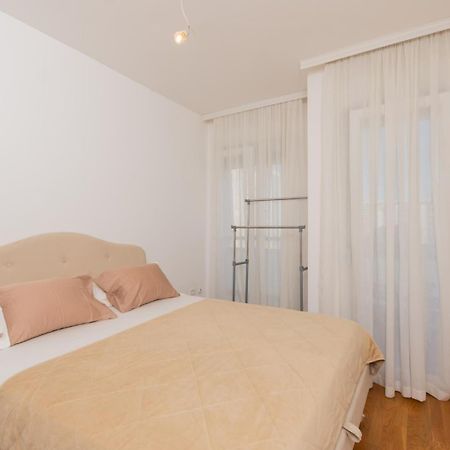 Lux City Apartment With Parking Подгориця Екстер'єр фото